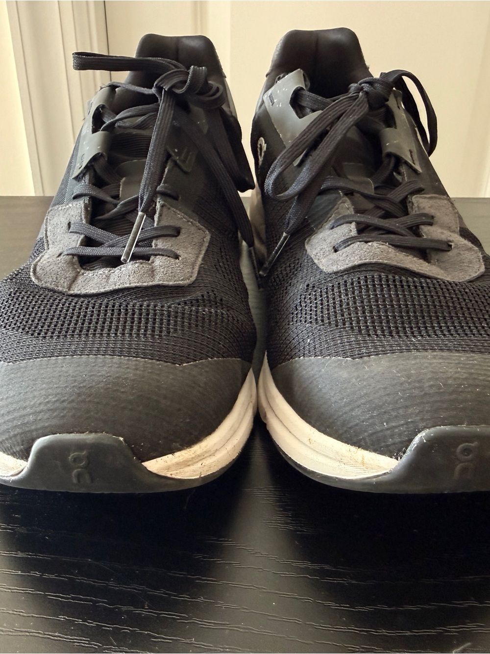 On Running Men's Black and Gray Cloudtec Running Shoes - Picture 3 of 8